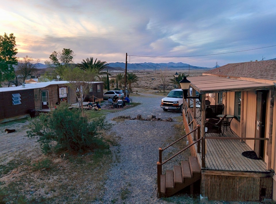Cynthia's hostel in Tecopa(2015, courtesy Georgiana Yang)