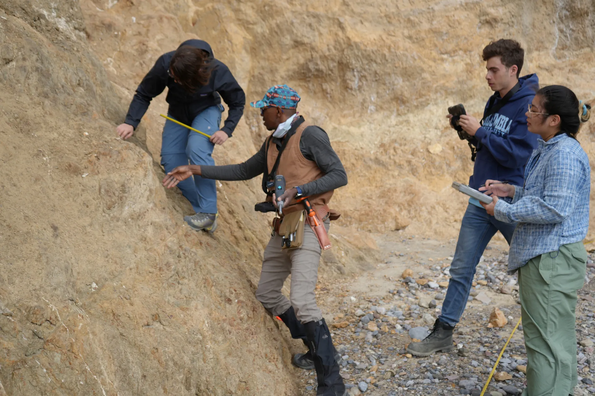 Hunting for earthquake damage in fault zones, Northern Black Mountain (2023)